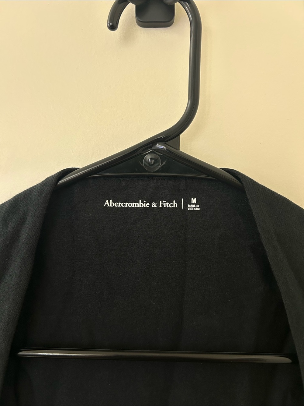 Abercrombie & Fitch Black Top - Picture 3 of 4
